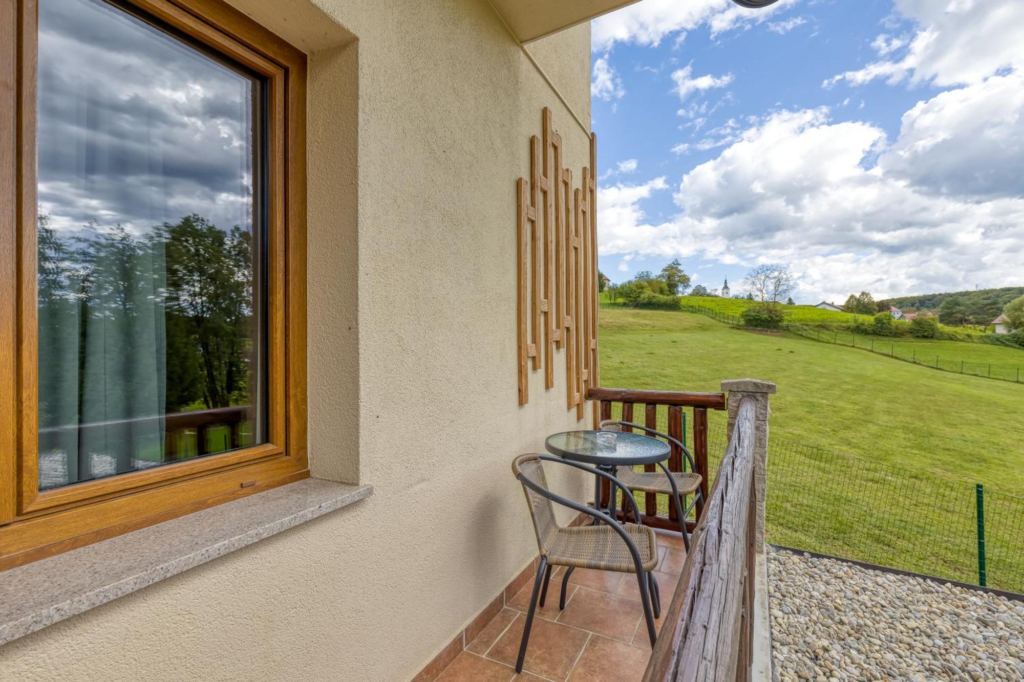 Bajsova Domacija Appartement Podčetrtek Buitenkant foto