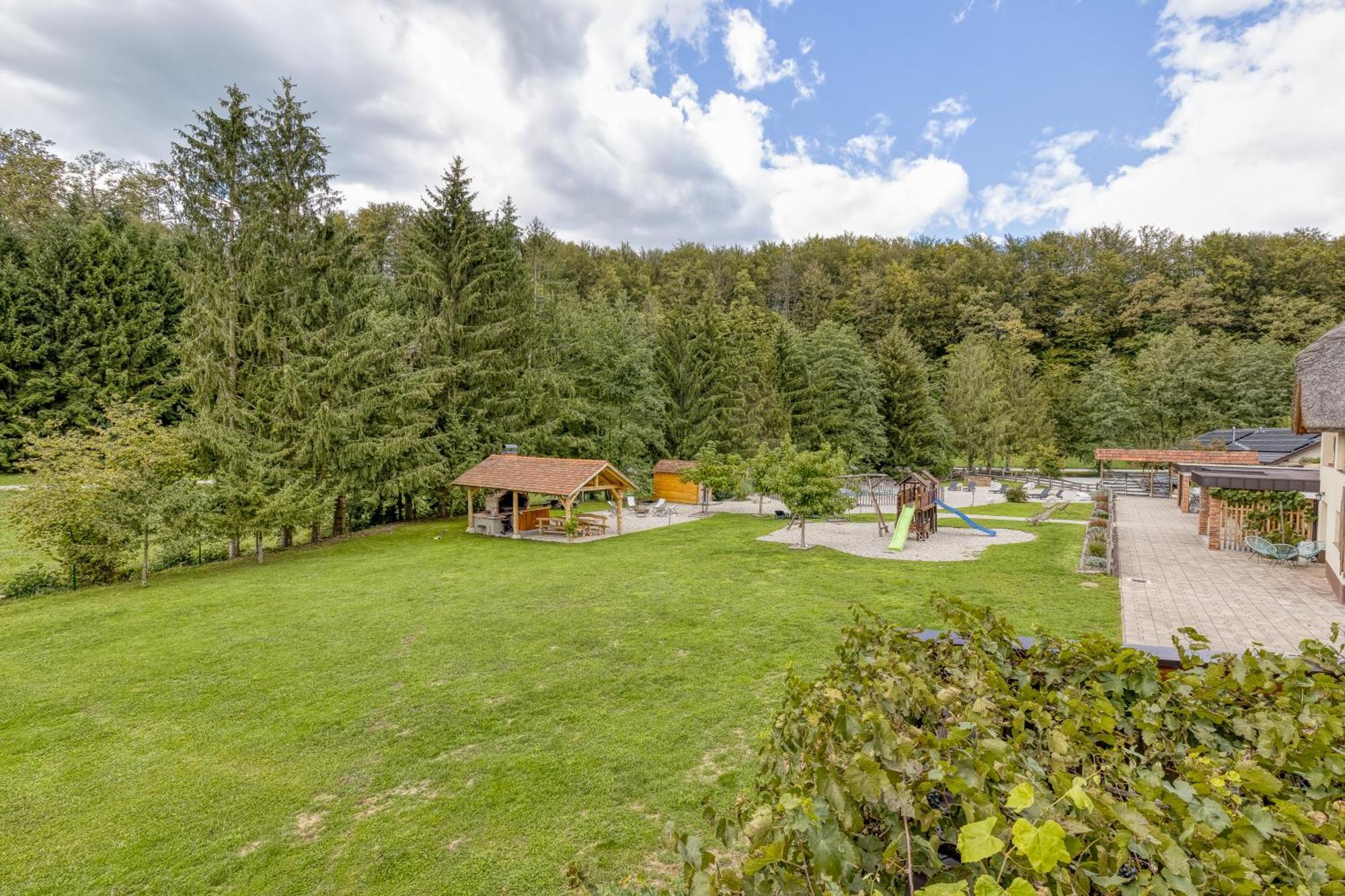 Bajsova Domacija Appartement Podčetrtek Buitenkant foto