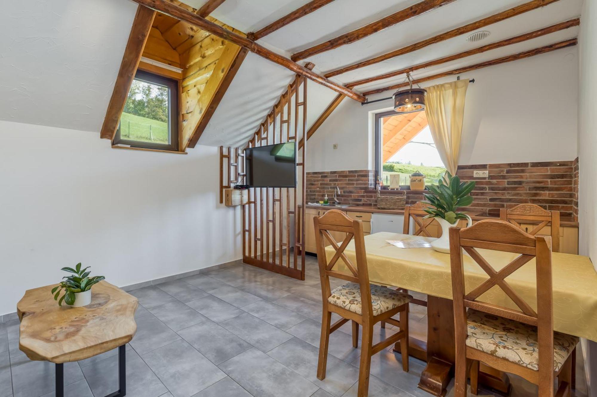Bajsova Domacija Appartement Podčetrtek Buitenkant foto