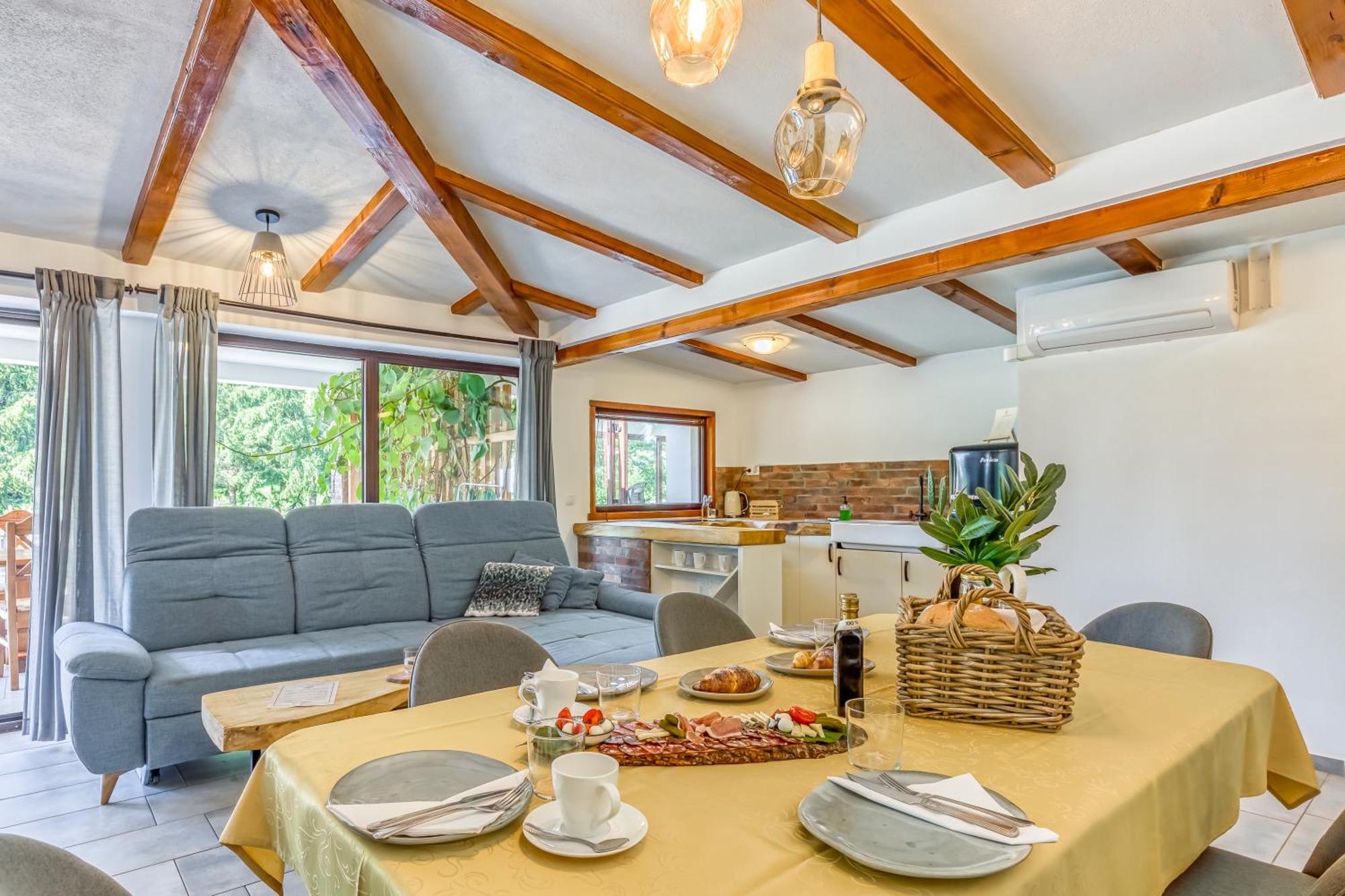 Bajsova Domacija Appartement Podčetrtek Kamer foto